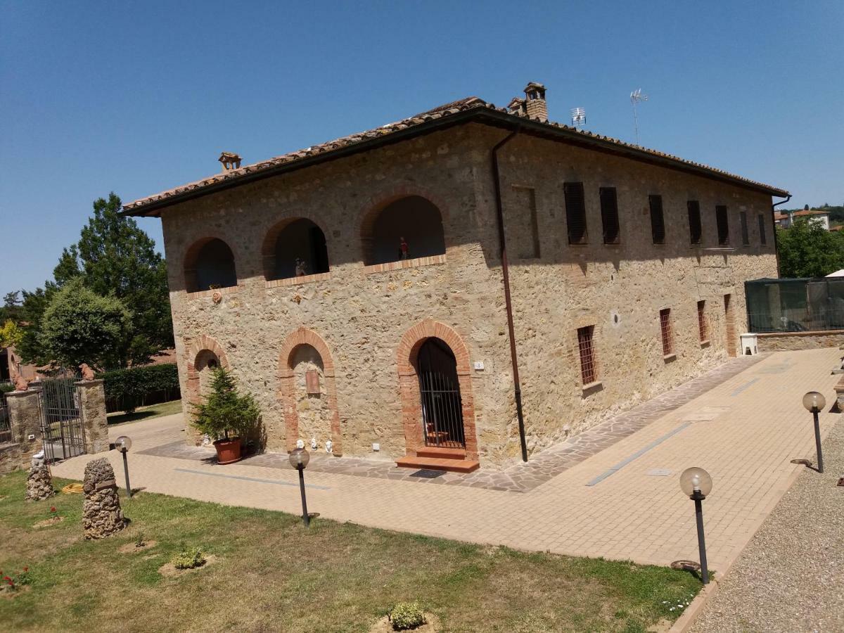 Affittacamere Antonio E Francesca Staggia Luaran gambar