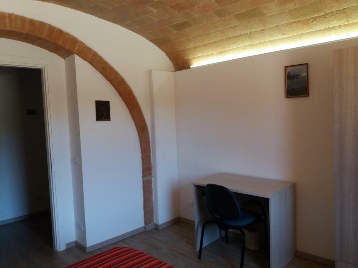 Affittacamere Antonio E Francesca Staggia Luaran gambar